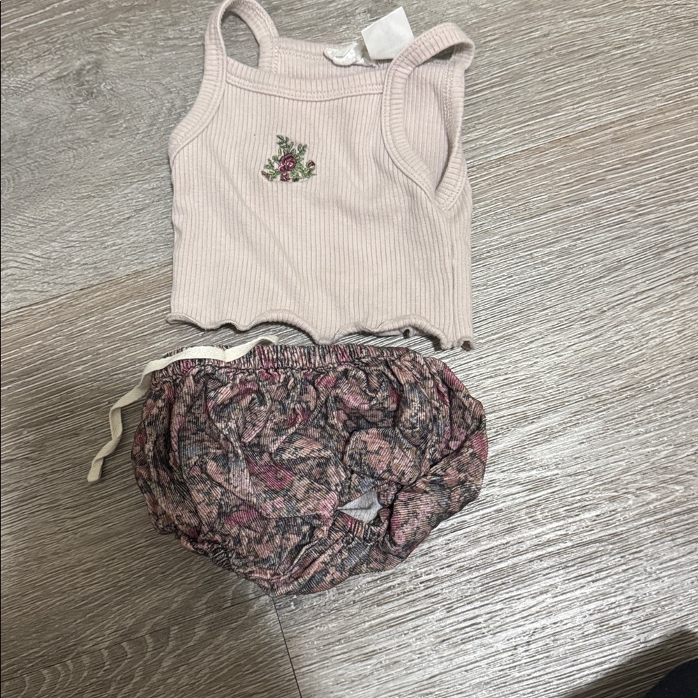 Jamie Kay Light Pink Ribbed Tank with Matching Floral Shorts